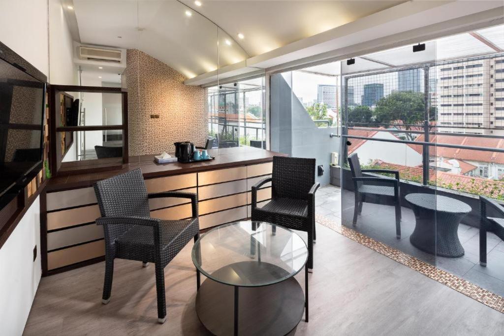 A Hotel Dickson Singapore Bagian luar foto