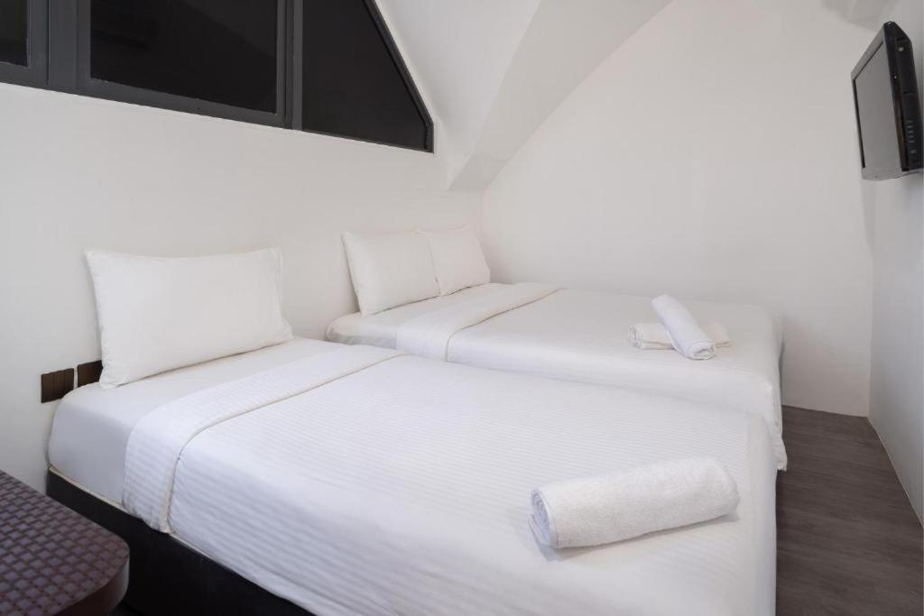 A Hotel Dickson Singapore Bagian luar foto