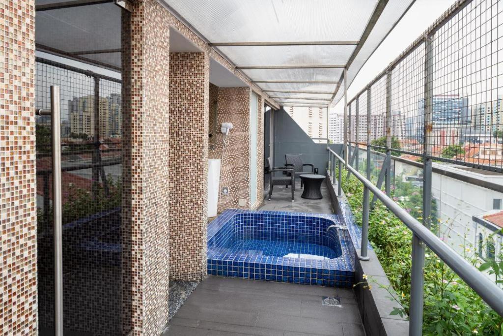 A Hotel Dickson Singapore Bagian luar foto