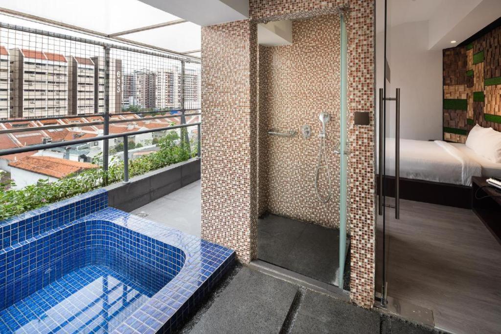A Hotel Dickson Singapore Bagian luar foto